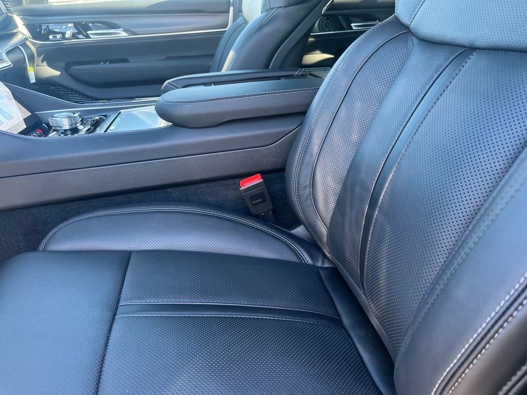 New 2026 Jeep Grand Wagoneer Summit w/ Rear Seat Video Group I image 27