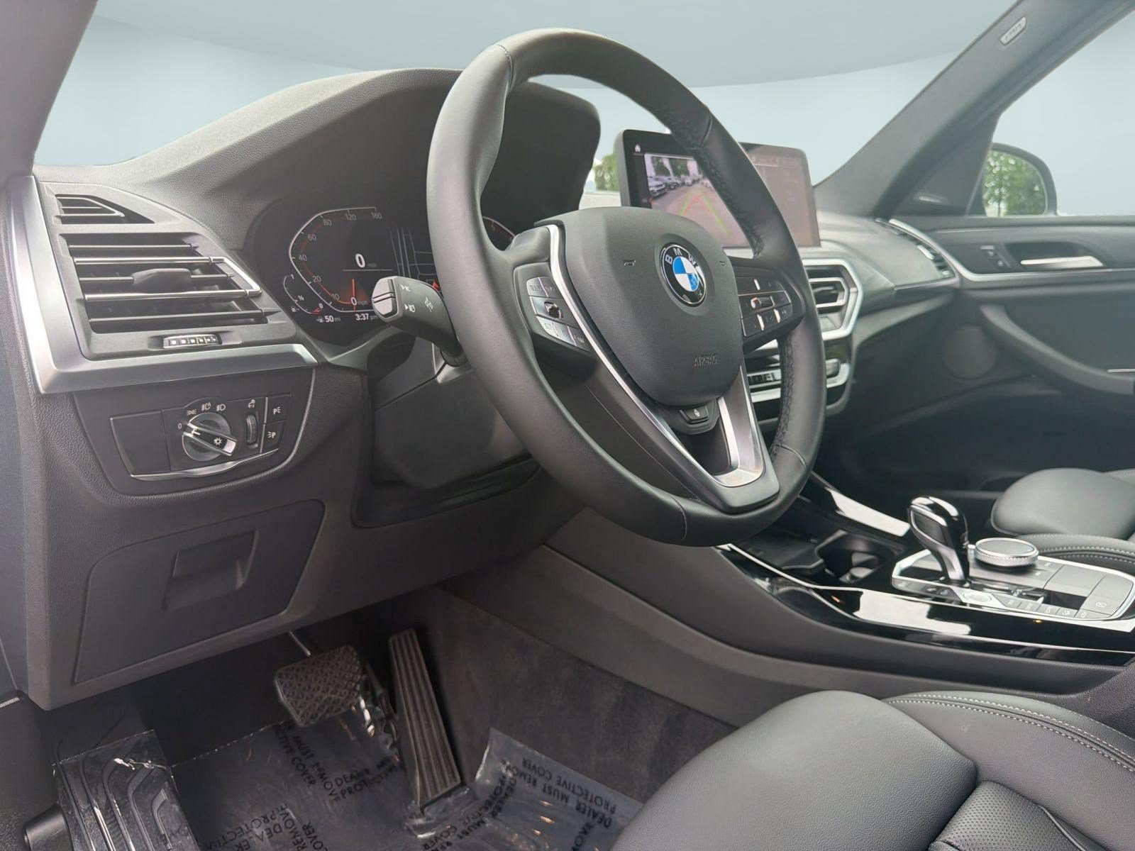 Used 2023 BMW X3 xDrive30i w/ Premium Package AWD/4WD image 4
