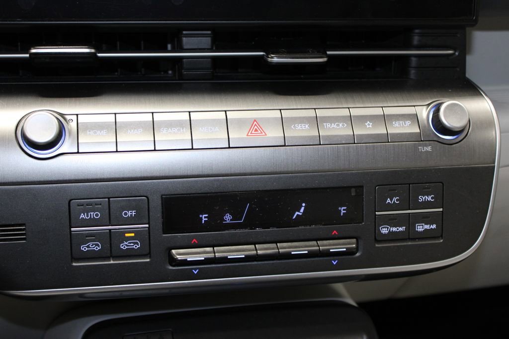 Used 2024 Hyundai Kona SEL w/ Convenience Package image 40