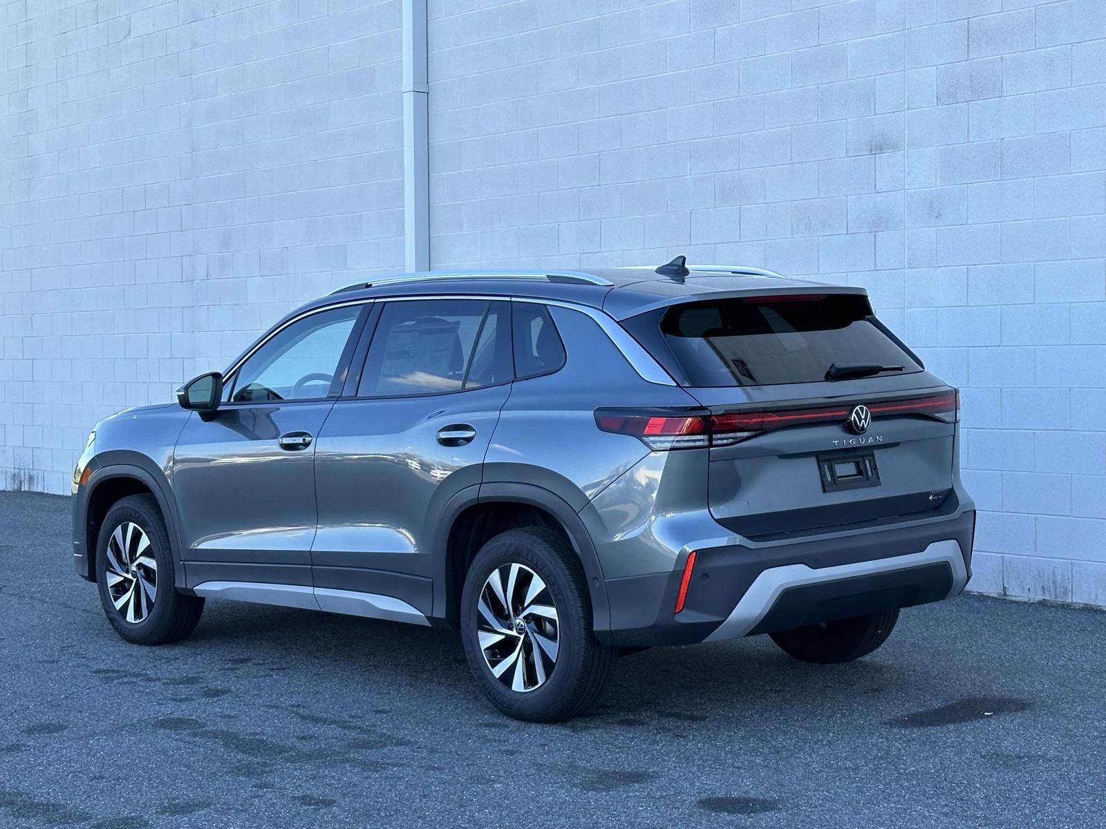 New 2026 Volkswagen Tiguan S image 3