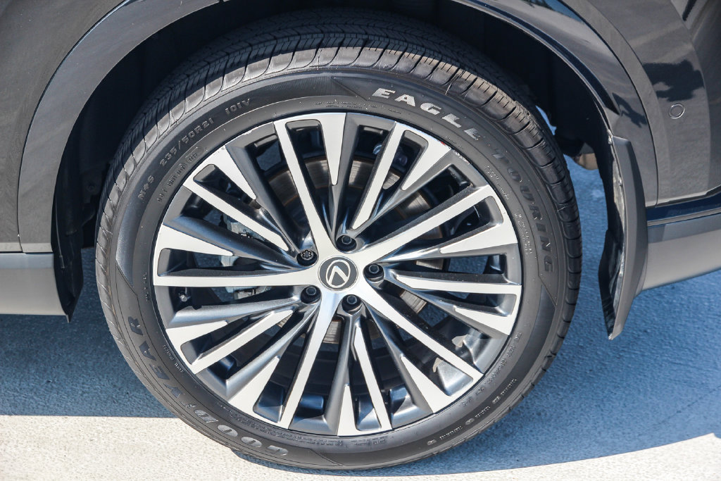 Certified 2024 Lexus RX 350 Premium Plus w/ Convenience Package FWD image 12