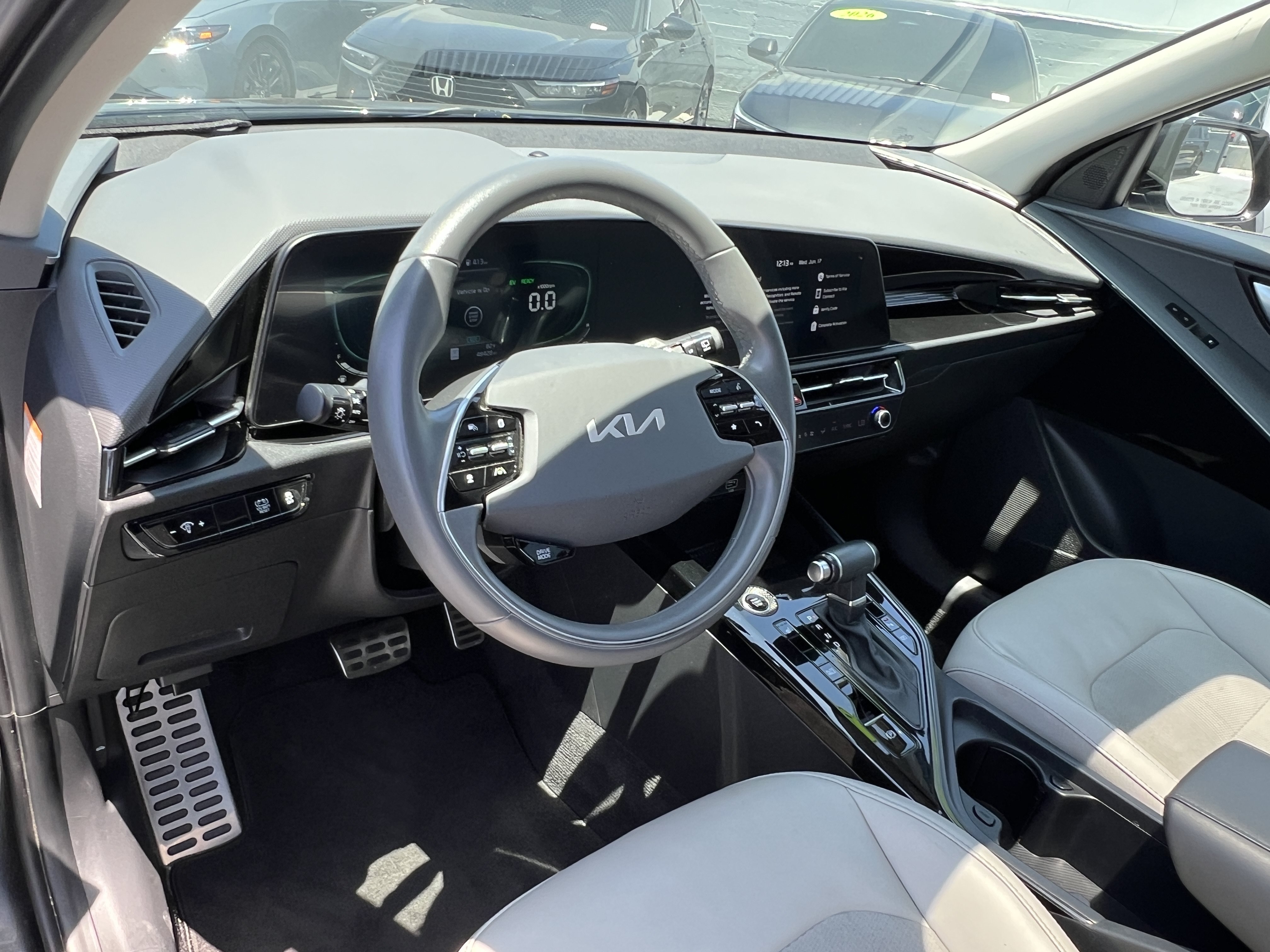 Certified 2023 Kia Niro EX Touring FWD image 21