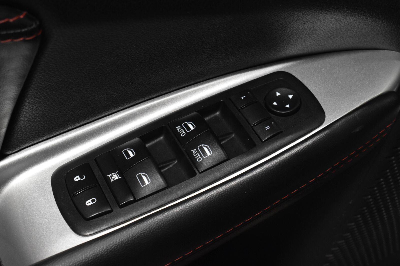 Used 2018 Dodge Journey GT w/ Driver Convenience Group FWD image 11