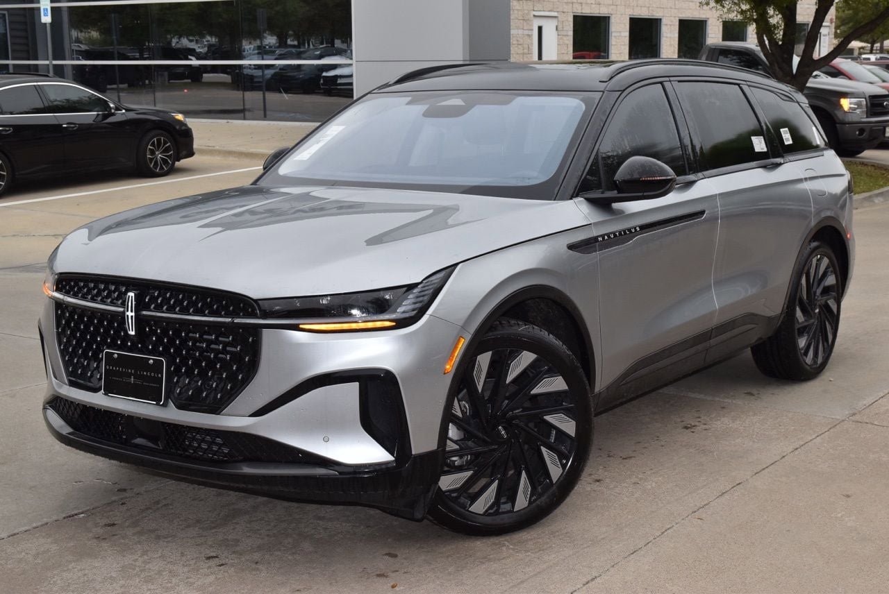 New 2026 Lincoln Nautilus Reserve w/ Jet Appearance Package AWD/4WD image 19