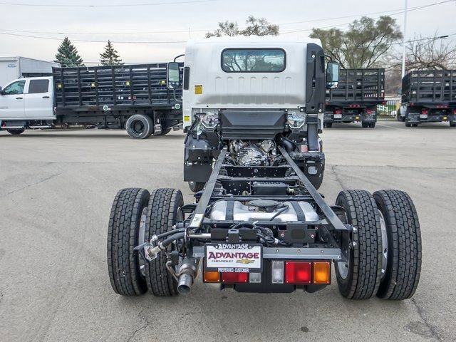 New 2025 Chevrolet Low Cab Forward image 4