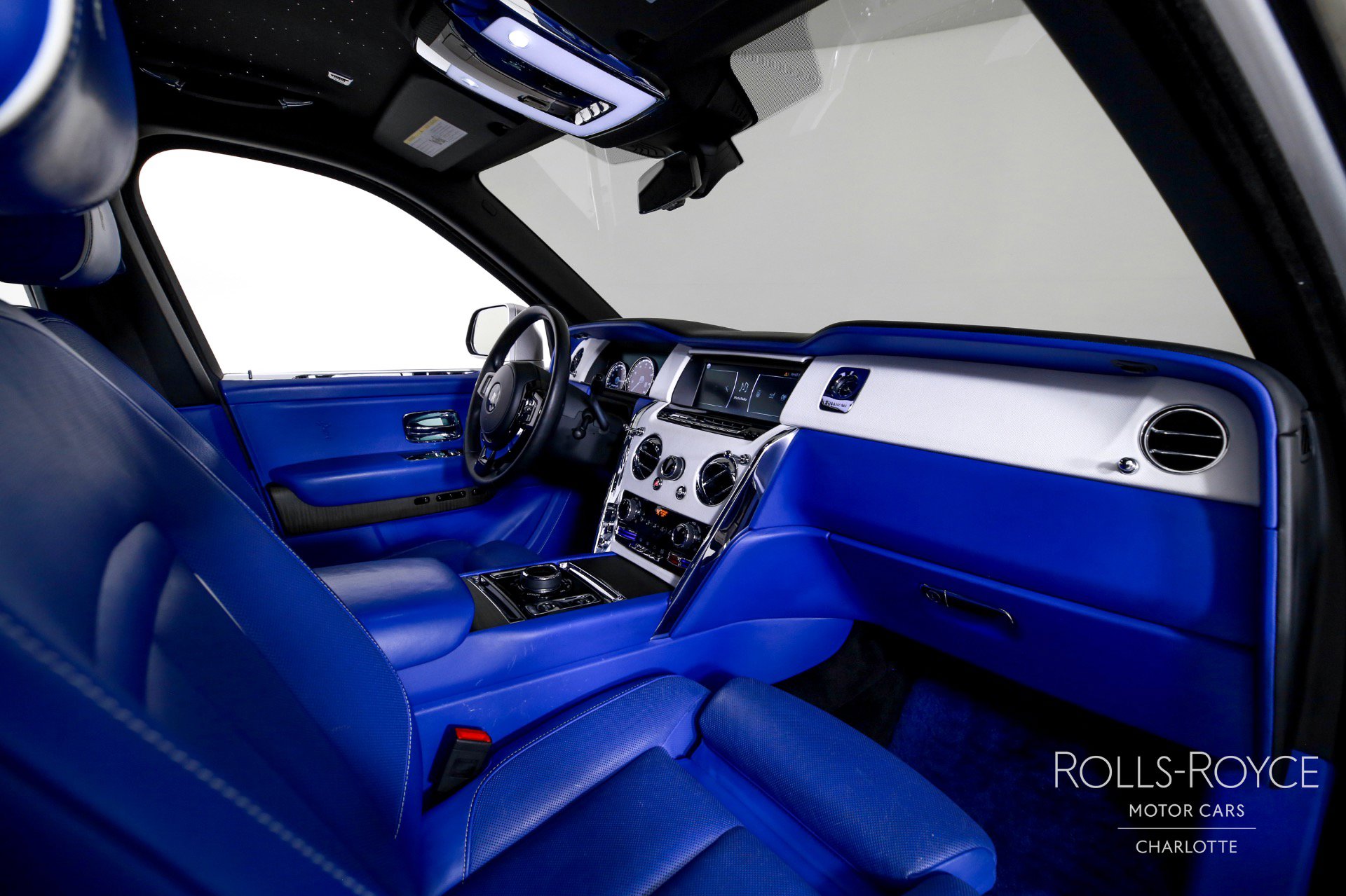 Used 2021 Rolls-Royce Cullinan image 35