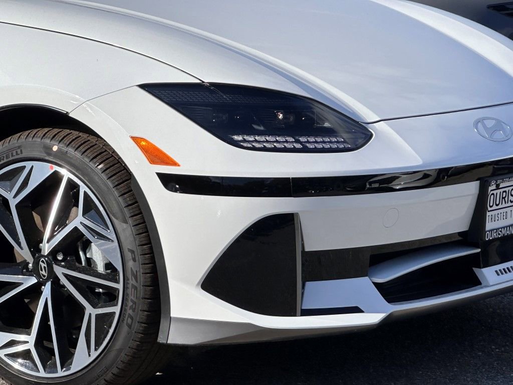 New 2024 Hyundai Ioniq 6 SEL video 2