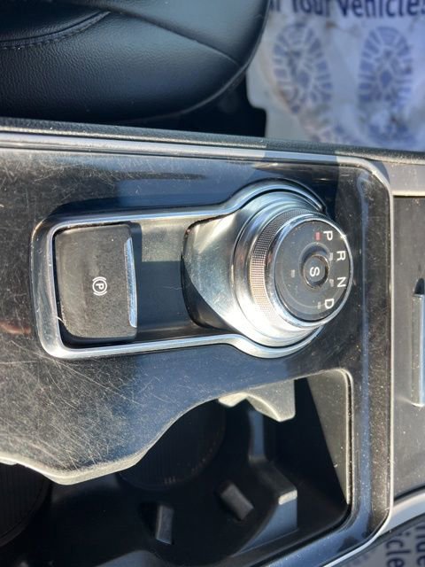 Used 2020 Ford Edge SEL image 21