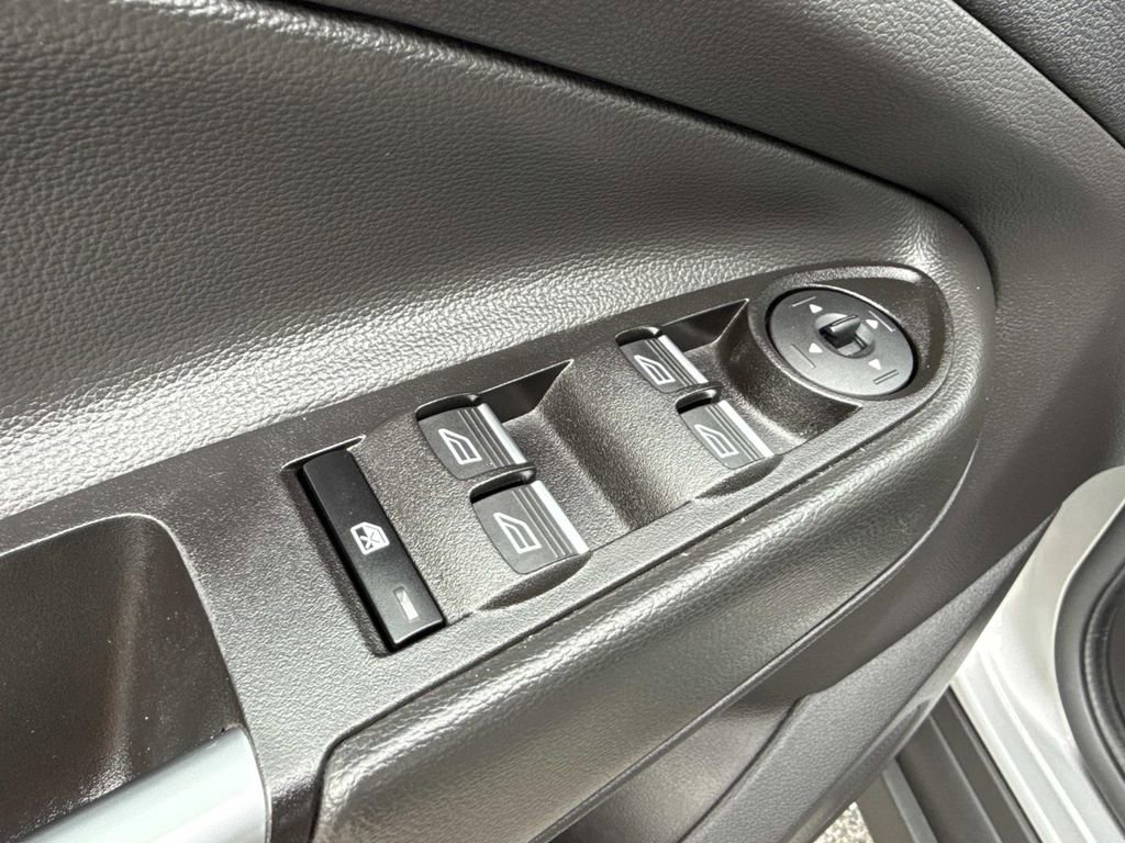 Used 2017 Ford C-MAX SE w/ Cold Weather Package image 23