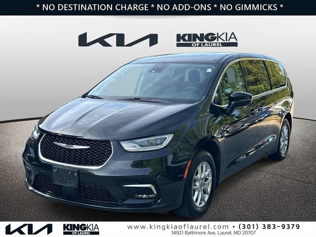 Used 2023 Chrysler Pacifica Touring-L FWD image 26