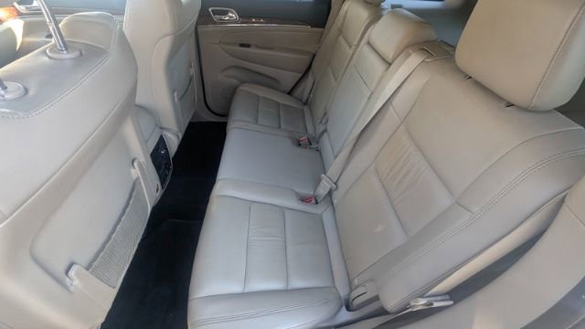 Used 2011 Jeep Grand Cherokee Limited image 19