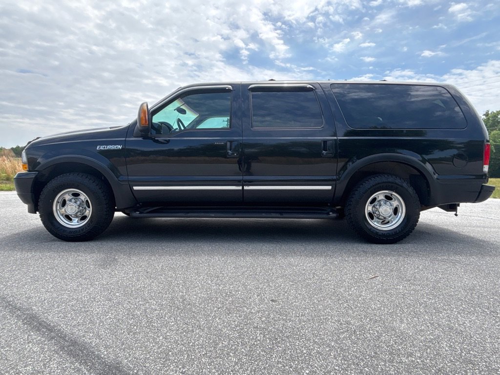 Used 2002 Ford Excursion Limited RWD image 2