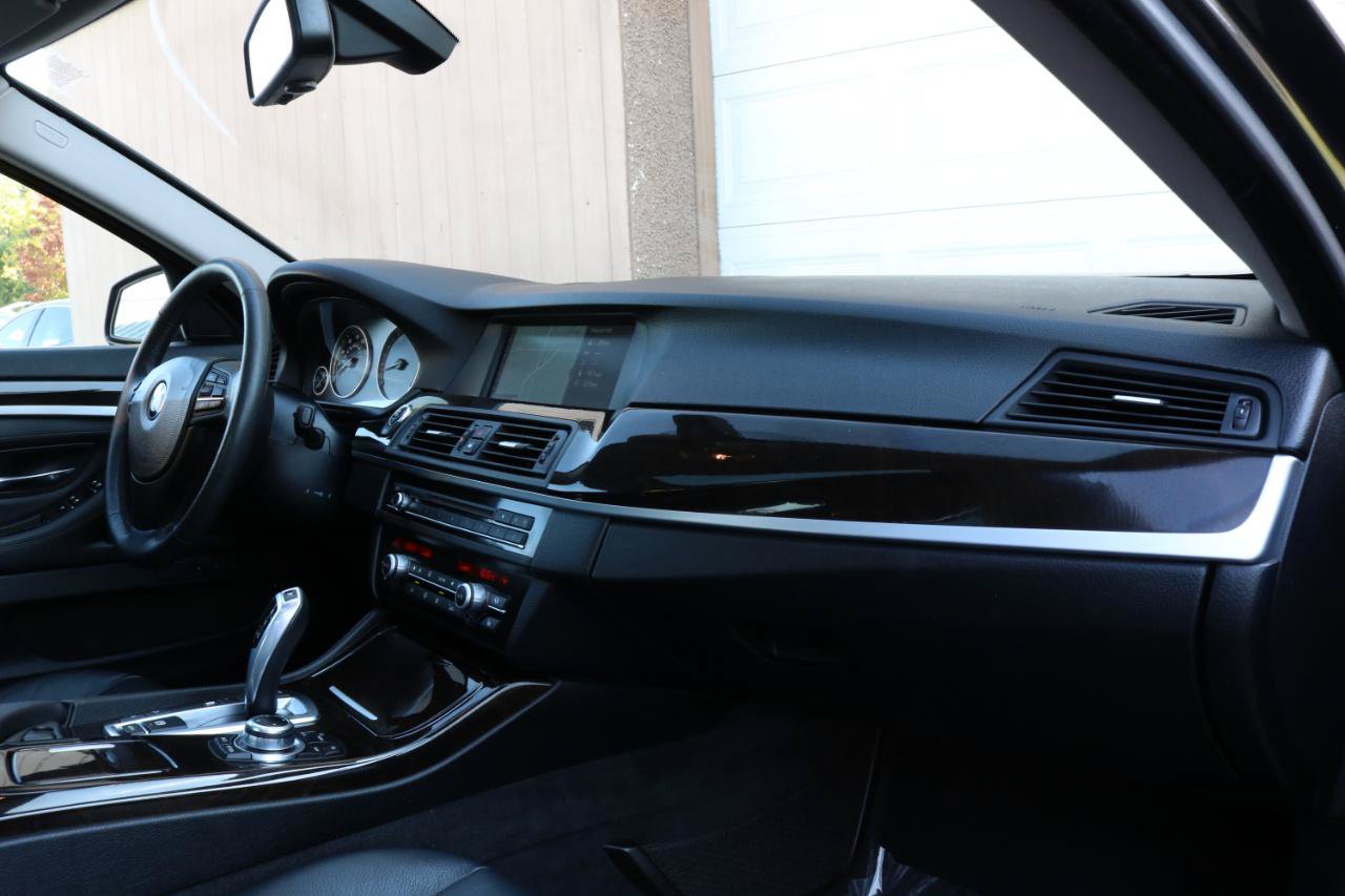 Used 2012 BMW 535i xDrive Sedan AWD/4WD image 39