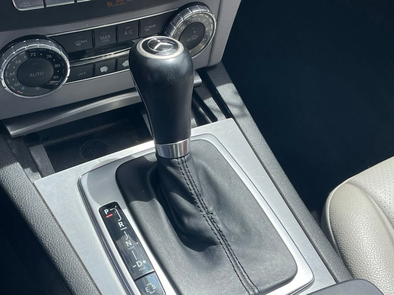 Used 2014 Mercedes-Benz C 250 Sedan image 8