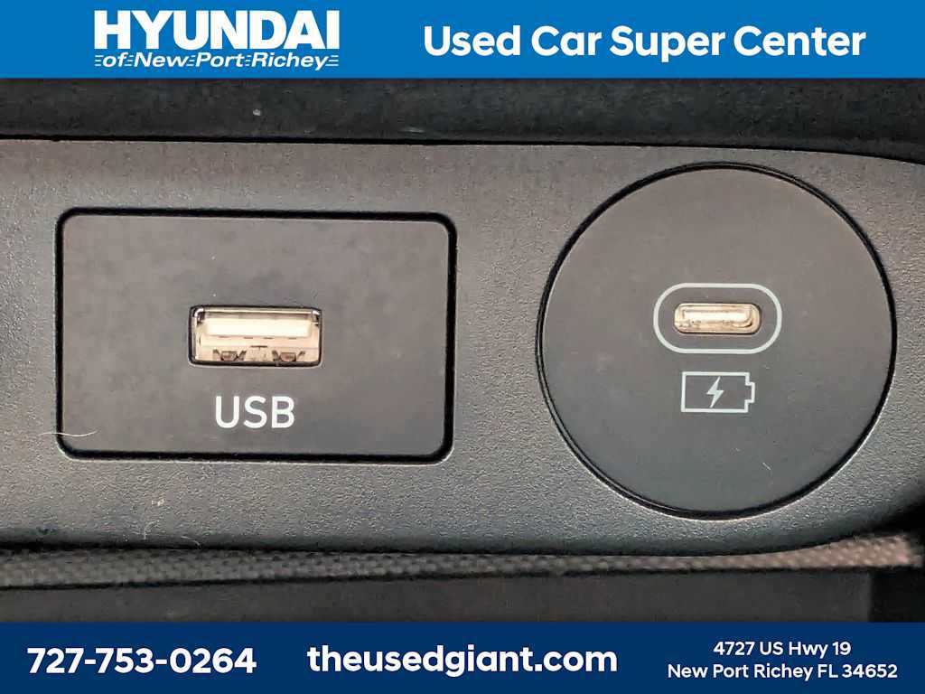 Certified 2025 Hyundai Elantra Sport FWD image 21