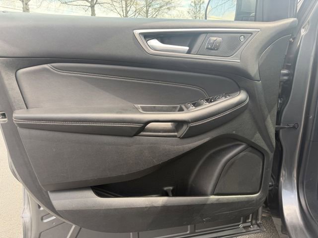 Used 2024 Ford Edge Titanium AWD/4WD image 9