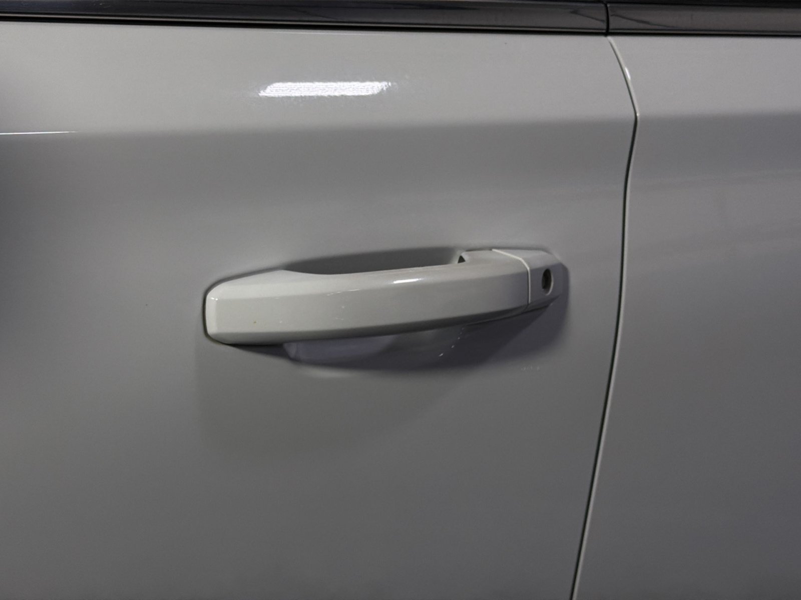 Used 2018 Chevrolet Tahoe LS AWD/4WD image 23