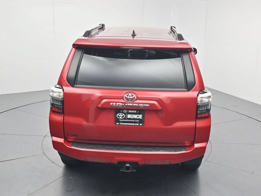 Used 2024 Toyota 4Runner SR5 AWD/4WD image 58