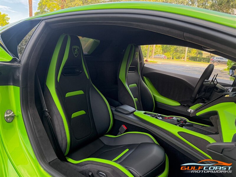 Used 2026 Lamborghini Temerario AWD/4WD image 25