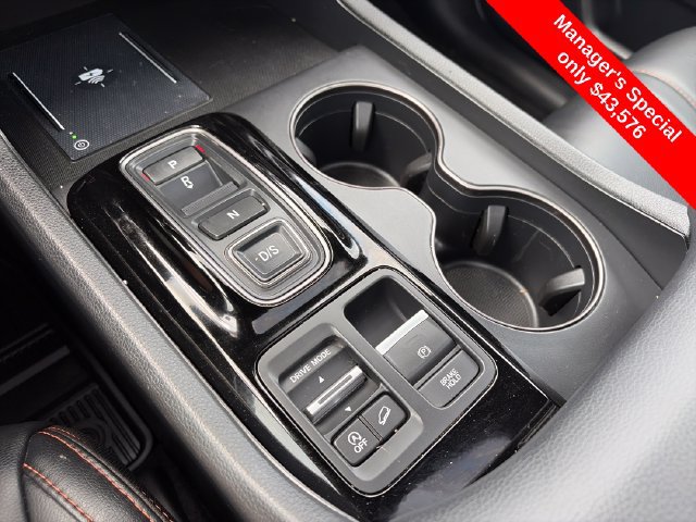 Used 2025 Honda Pilot TrailSport image 26