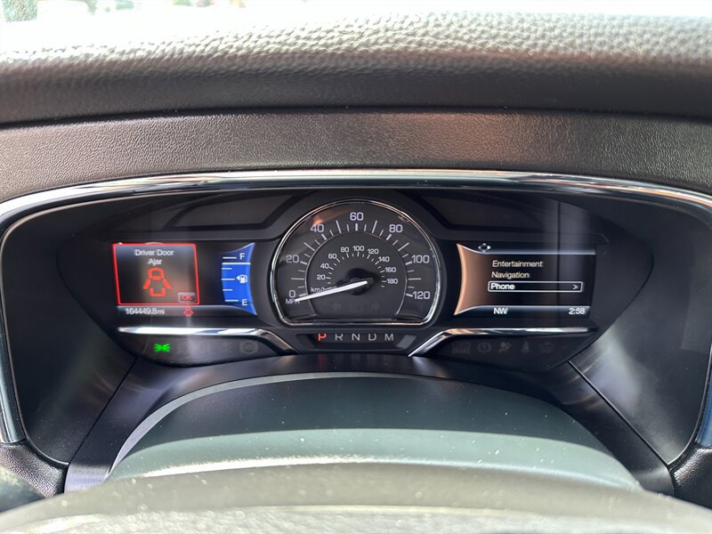 Used 2015 Lincoln Navigator 4WD image 18