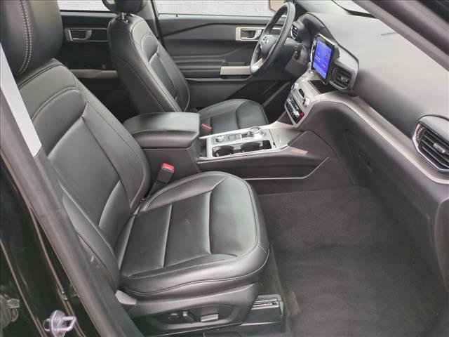 Used 2024 Ford Explorer XLT w/ Equipment Group 202A image 22