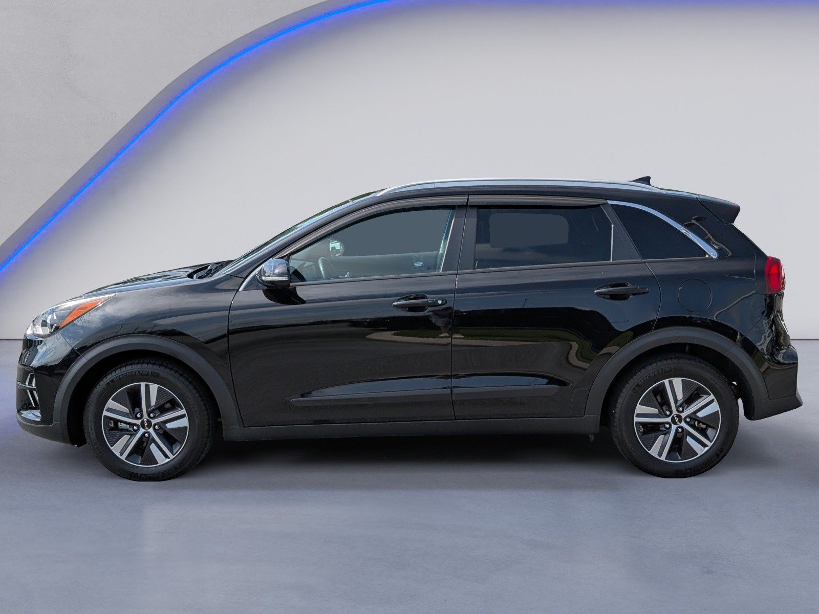 Used 2022 Kia Niro EX Premium FWD image 6