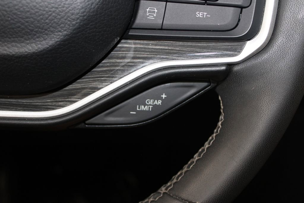 Used 2022 Jeep Wagoneer Series II image 40