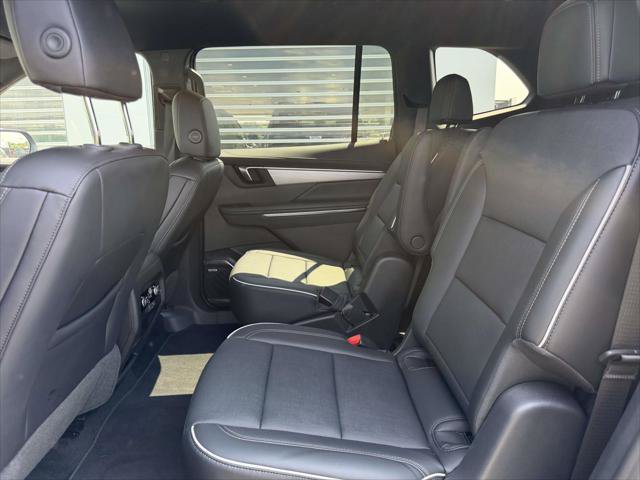 Used 2026 Buick Enclave Preferred AWD/4WD image 15