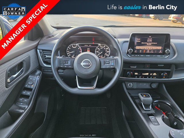 Used 2023 Nissan Rogue SV image 19