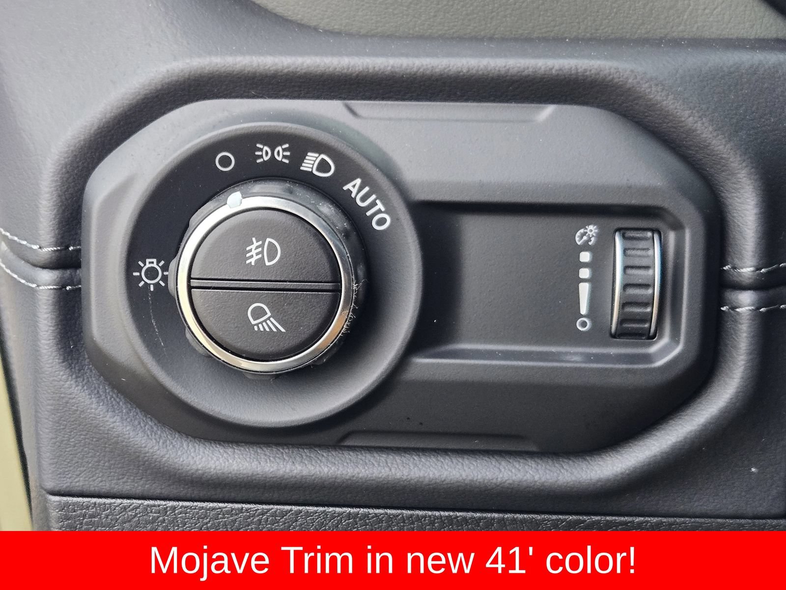 New 2026 Jeep Gladiator Mojave AWD/4WD image 29