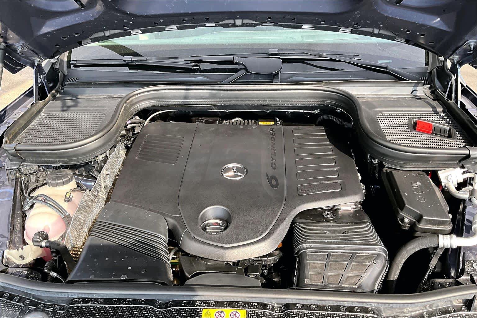 Used 2026 Mercedes-Benz GLS 450 4MATIC image 31