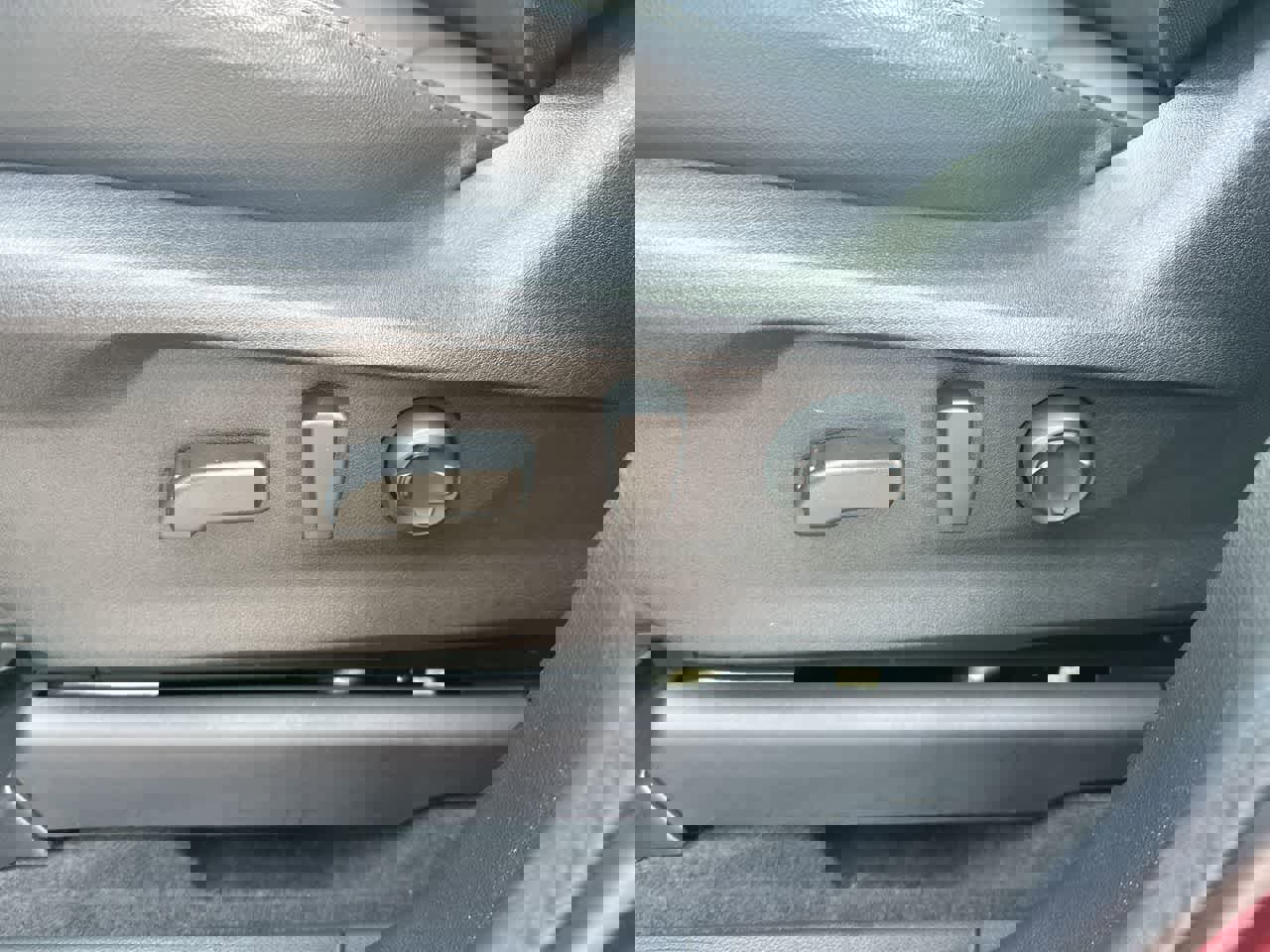 Certified 2025 Subaru Ascent Bronze Edition image 22