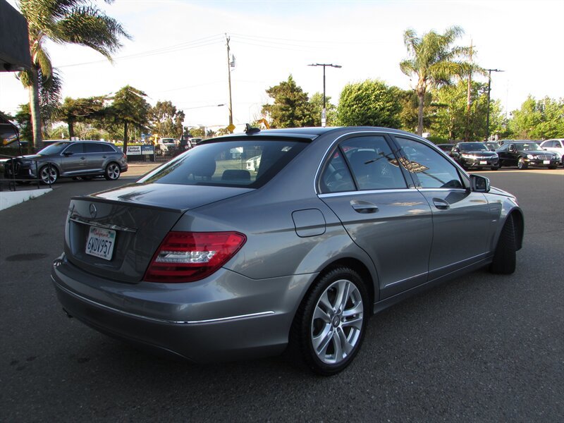 Used 2012 Mercedes-Benz C 250 Sedan image 9