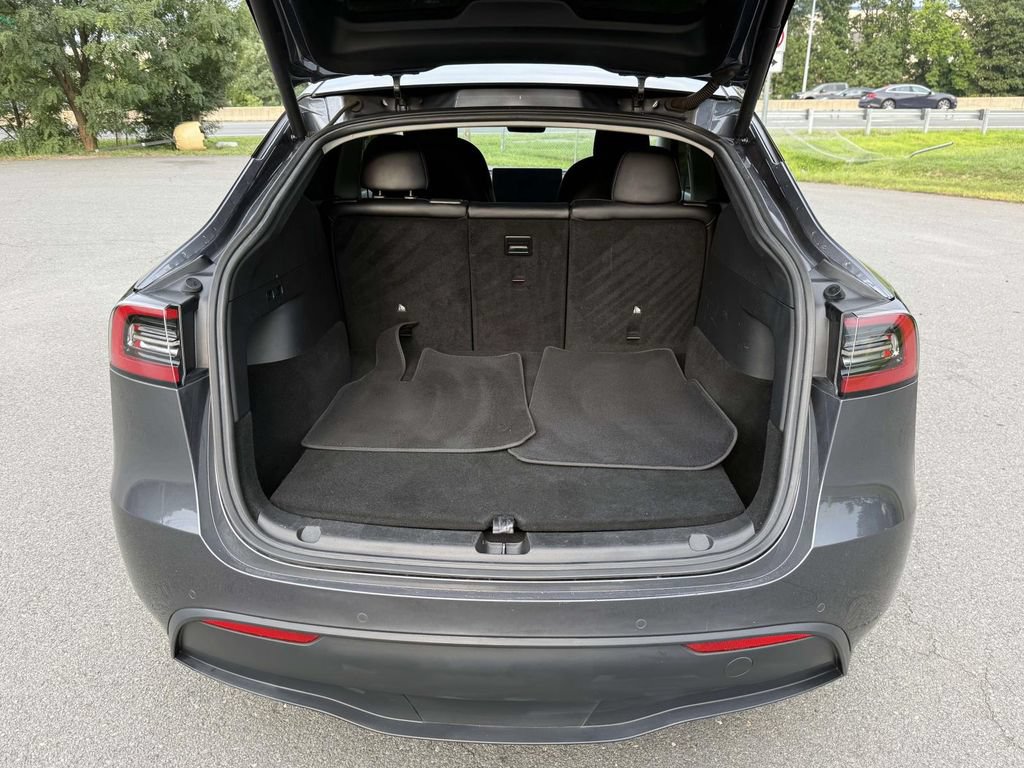 Used 2022 Tesla Model Y Performance AWD/4WD image 17