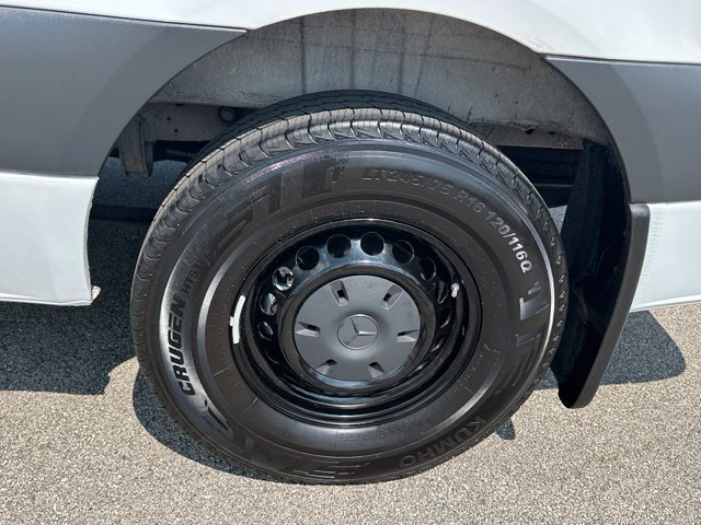 Used 2025 Mercedes-Benz Sprinter 2500 image 8