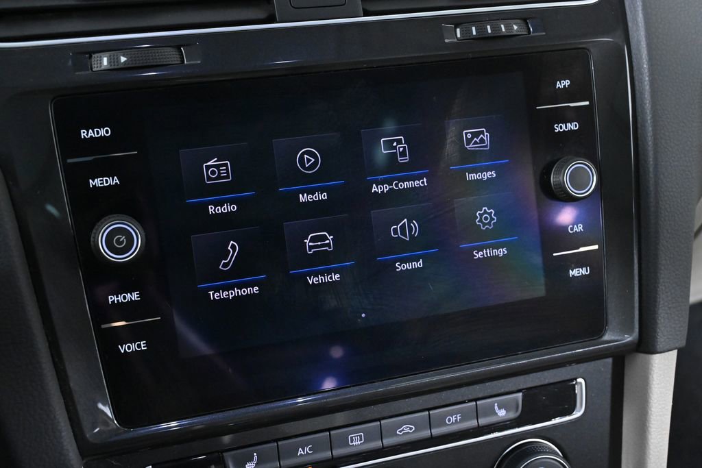 Used 2019 Volkswagen Golf Alltrack SE image 17