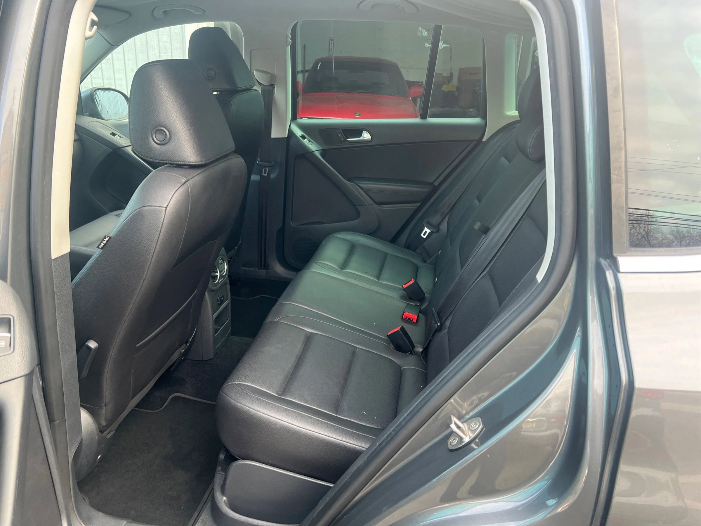 Used 2012 Volkswagen Tiguan S image 13