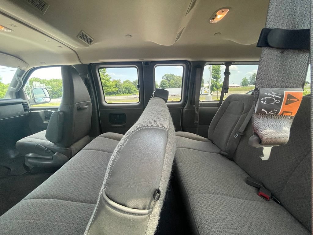 Used 2024 Chevrolet Express 3500 LS RWD image 18