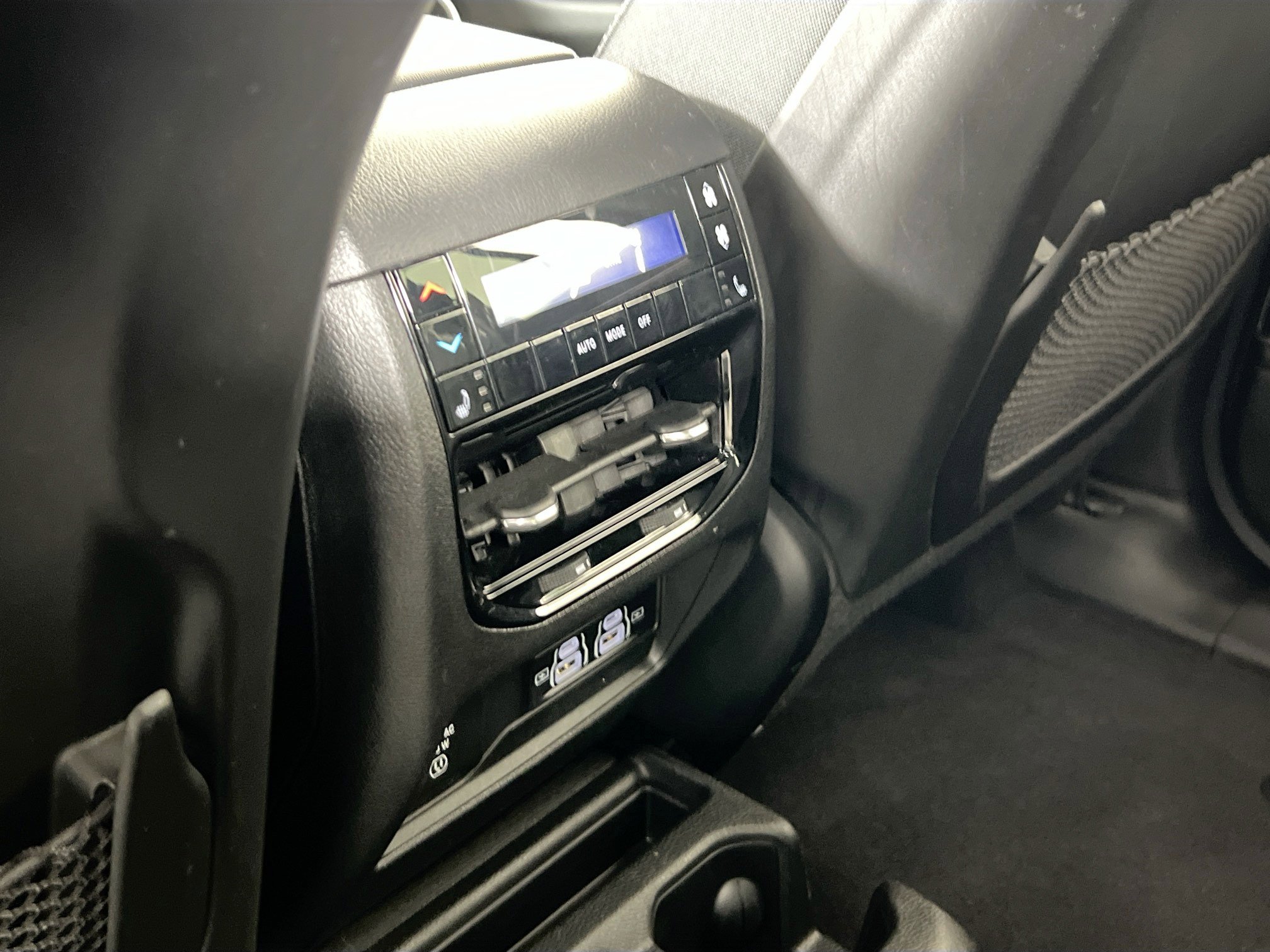 Used 2021 Jeep Grand Cherokee L Limited AWD/4WD image 24