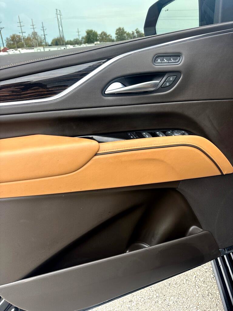 Used 2023 Cadillac Escalade Sport w/ Touring Package image 10