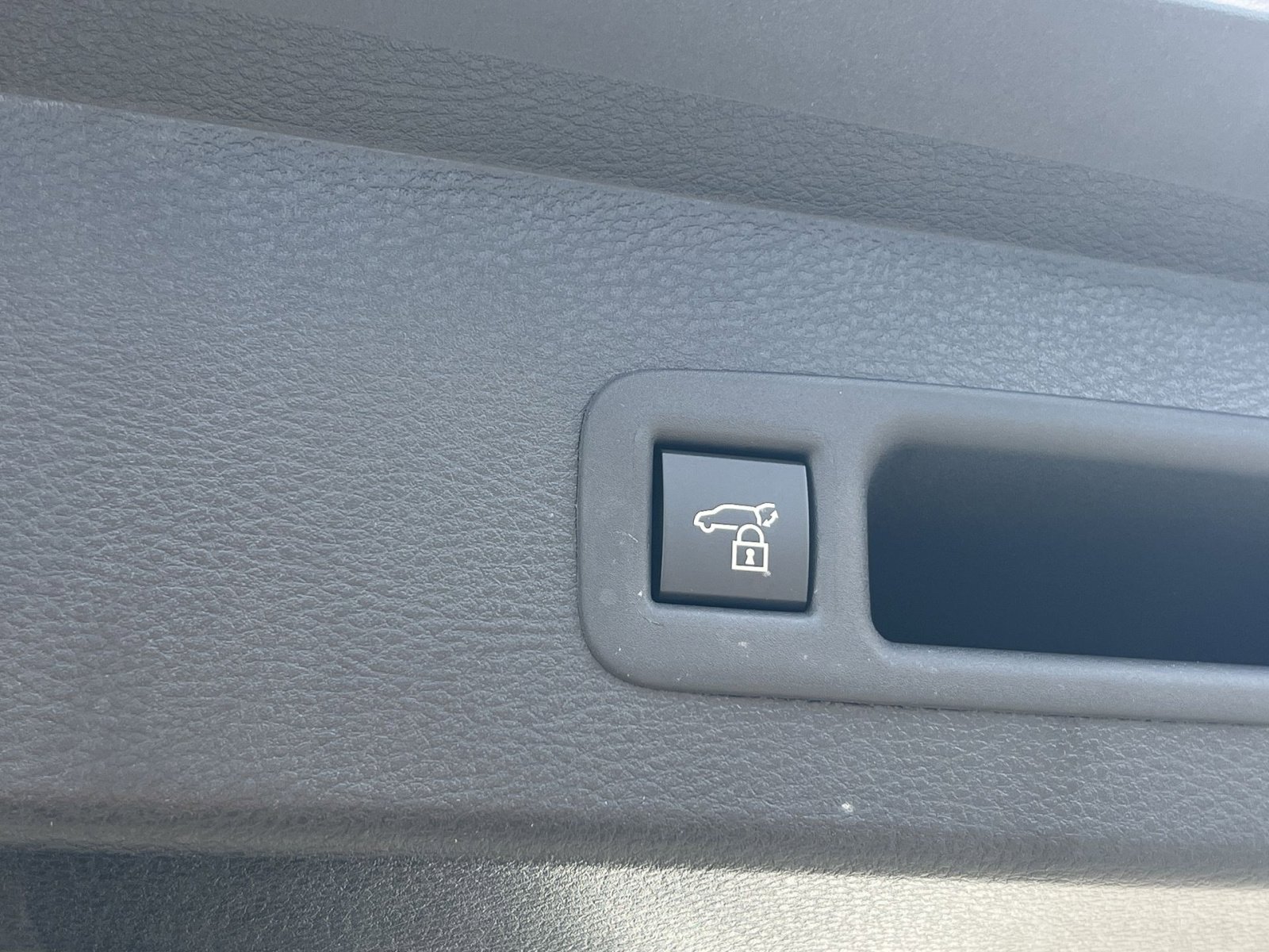 New 2026 Toyota Sienna Platinum image 21