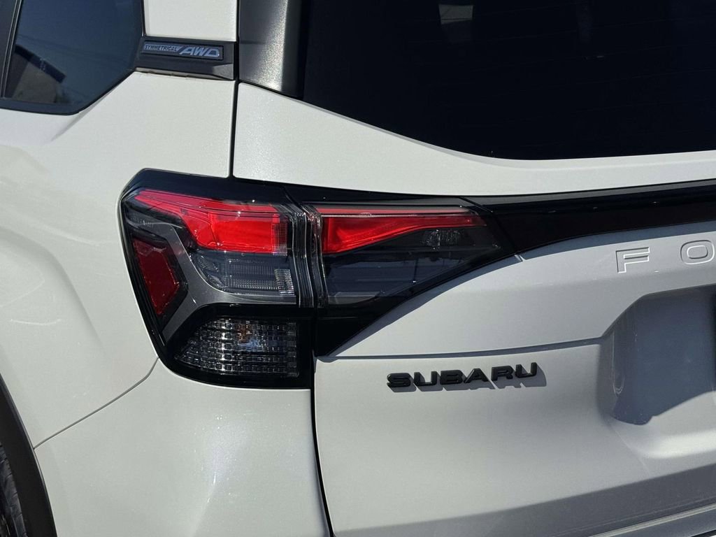 Used 2025 Subaru Forester Limited image 8