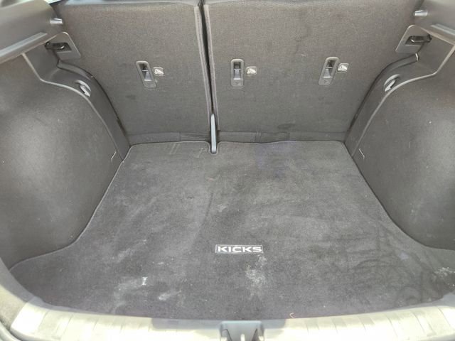 Used 2022 Nissan Kicks S image 23