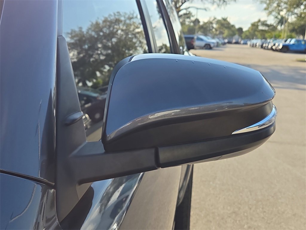 Used 2023 Toyota 4Runner SR5 Premium image 13