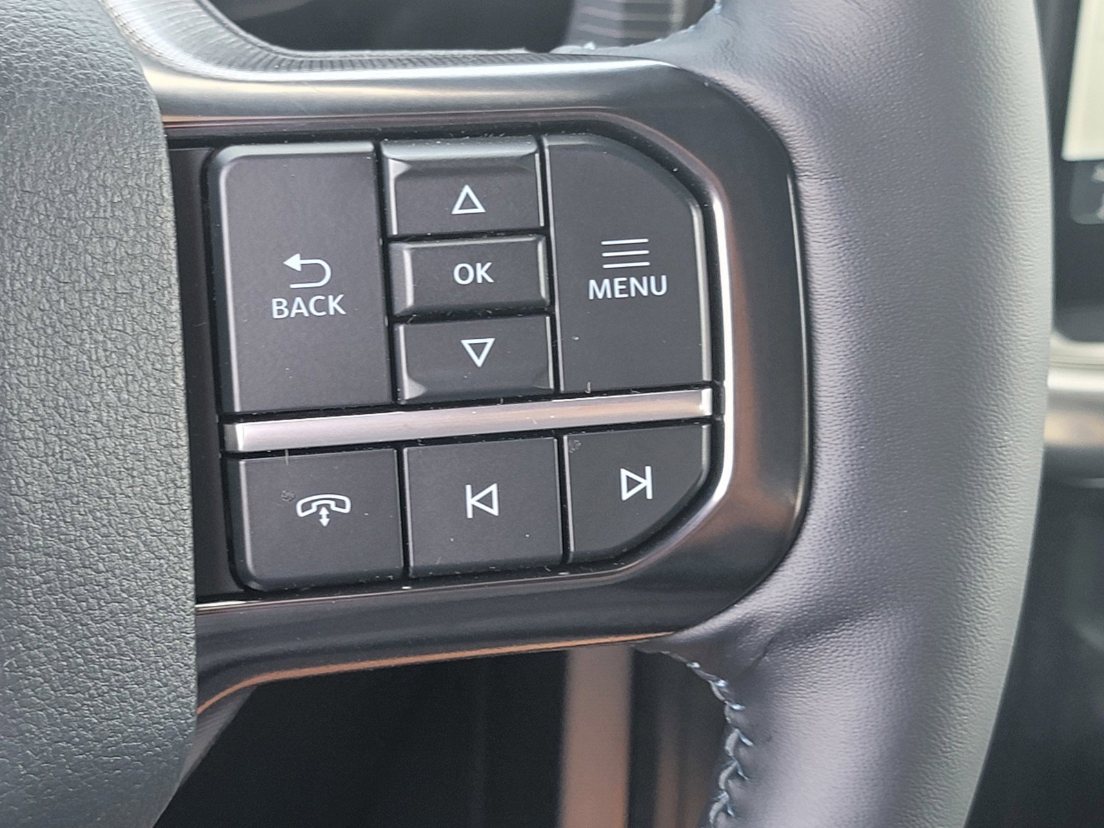 New 2025 Ford F150 Platinum w/ Equipment Group 702A High image 27