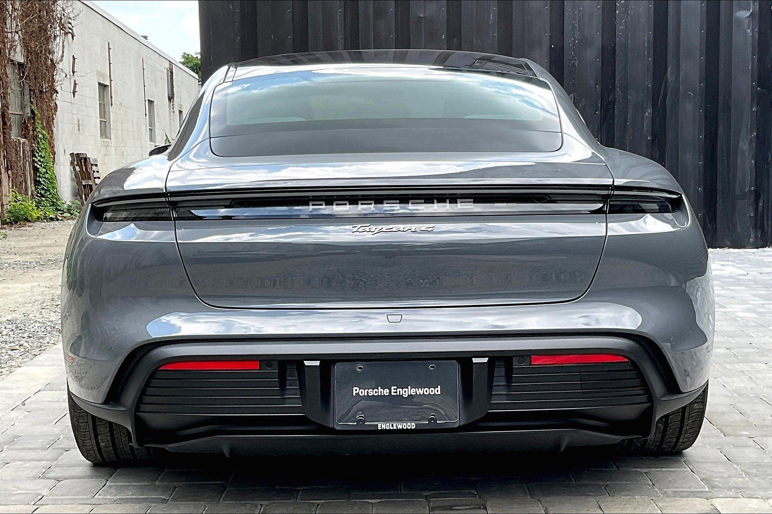 New 2025 Porsche Taycan image 6