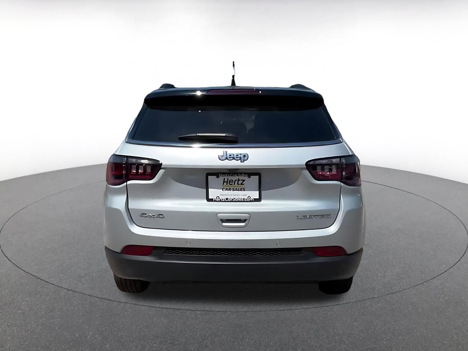 Used 2025 Jeep Compass Limited AWD/4WD image 12