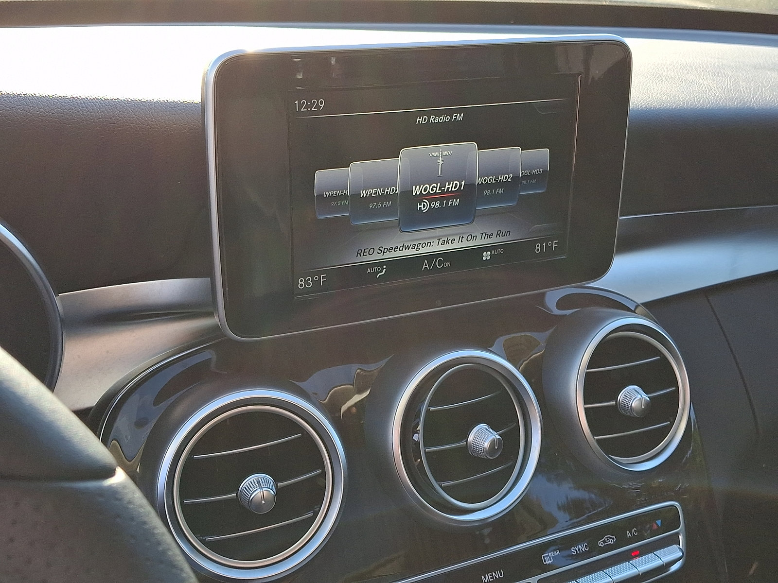 Used 2018 Mercedes-Benz C 300 4MATIC Sedan image 18