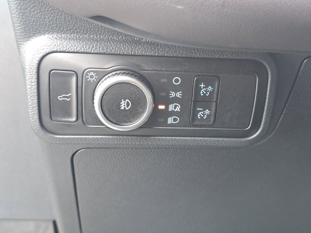 Used 2025 Ford Explorer Platinum AWD/4WD image 22